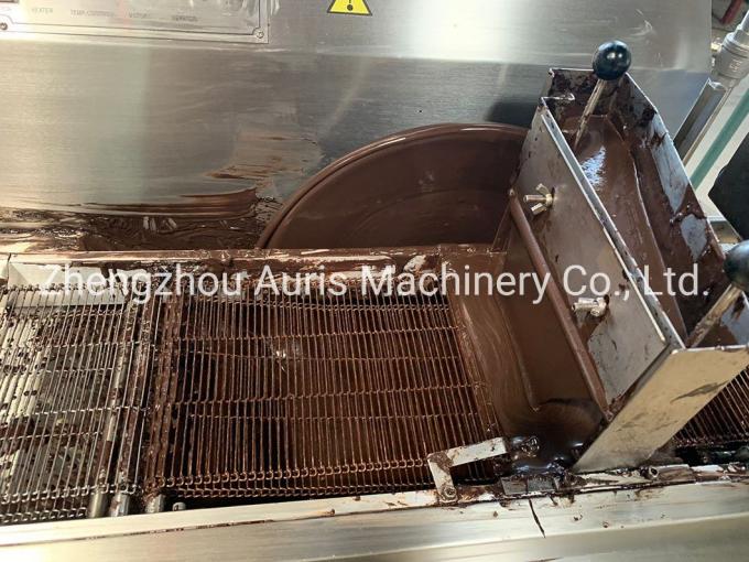 Kleine Schokoladen-Überziehmaschine goldener Eagle Chocolate Making Moulding Machine