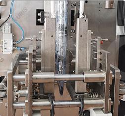 Automatisches Körnchen, welches die Schokoladen-Verpackungsmaschine-Bohnen versiegeln Maschine wiegt 3