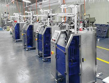 Automatisches Körnchen, welches die Schokoladen-Verpackungsmaschine-Bohnen versiegeln Maschine wiegt 7
