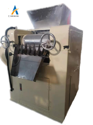 Drei Rollen-dreifache Rollen-Schleifmaschine-oder Schokoladen-Schleifer-Ink Roll Dyeing-Maschine